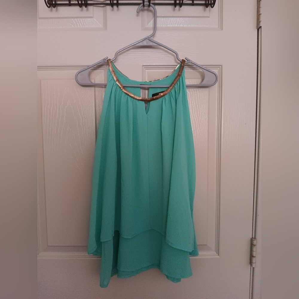 Gold-Trimmed Aqua Sleeveless Blouse🌟🎗